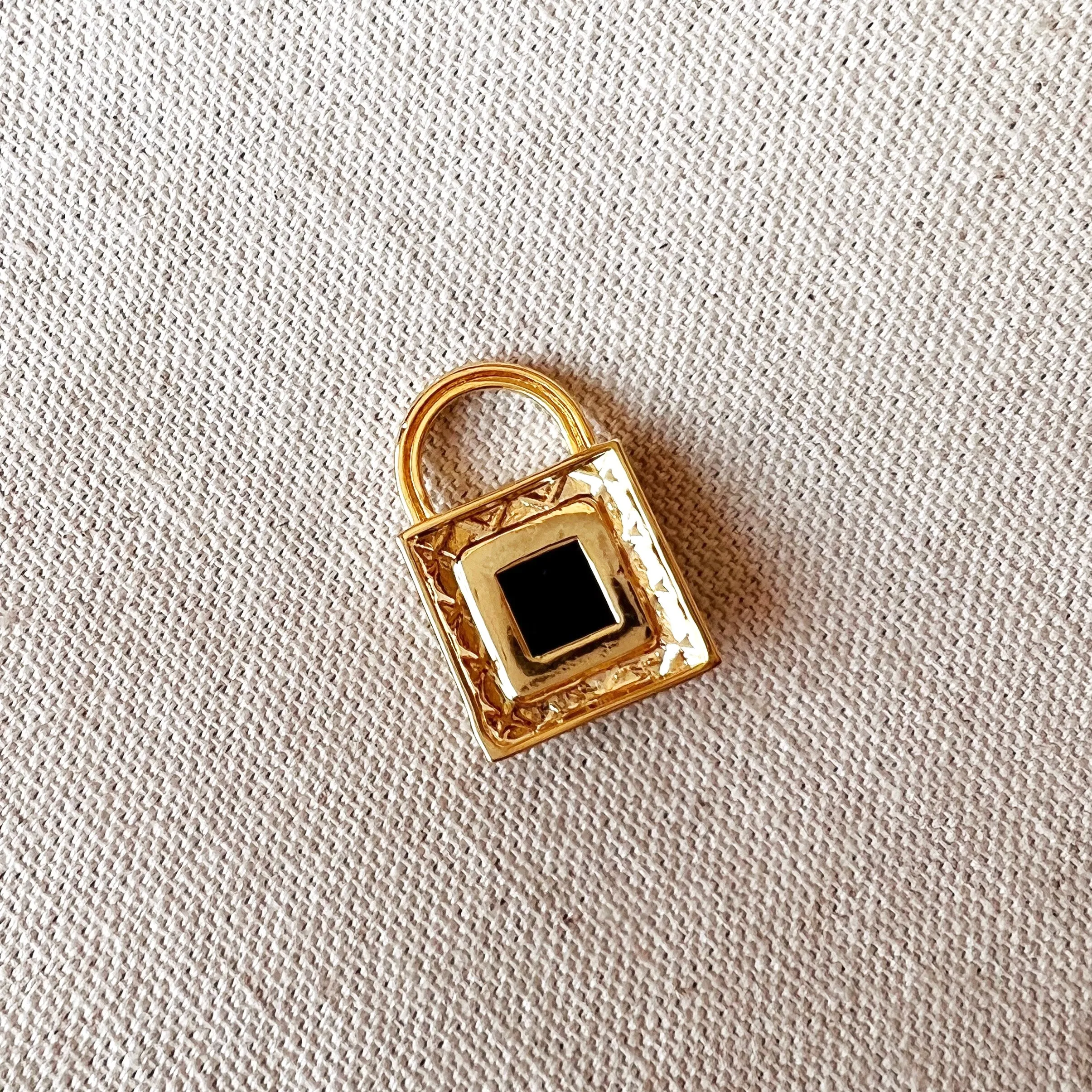 18k Gold Filled Diamond Cut Pattern Lock Pendant