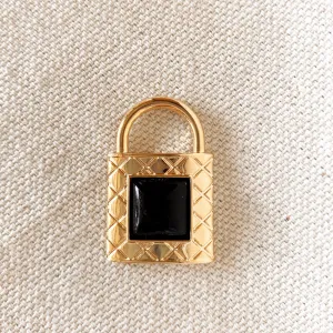 18k Gold Filled Diamond Cut Pattern Lock Pendant