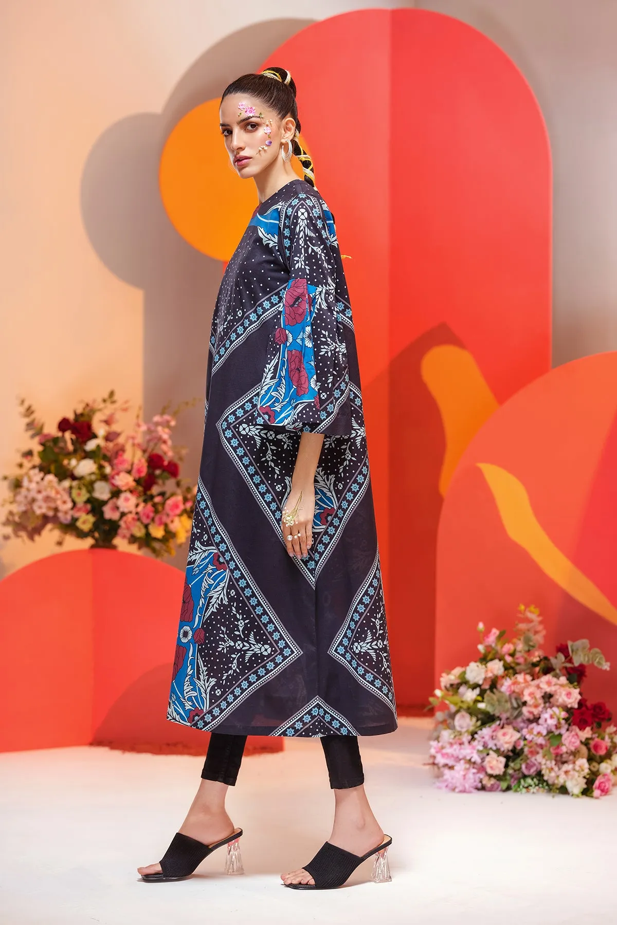 AS22-01-Printed Long Shirt