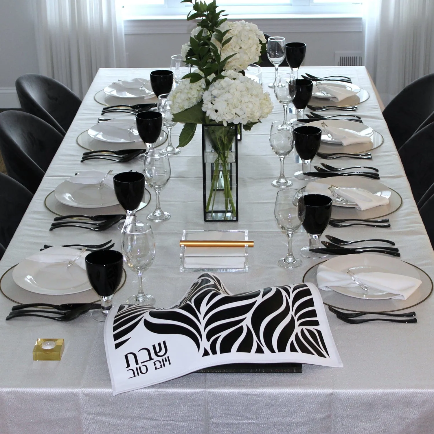 Black, White, & Gold Tablescape