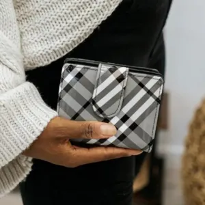 Bristol Mini Wallet in Black or White - ALL SALES FINAL