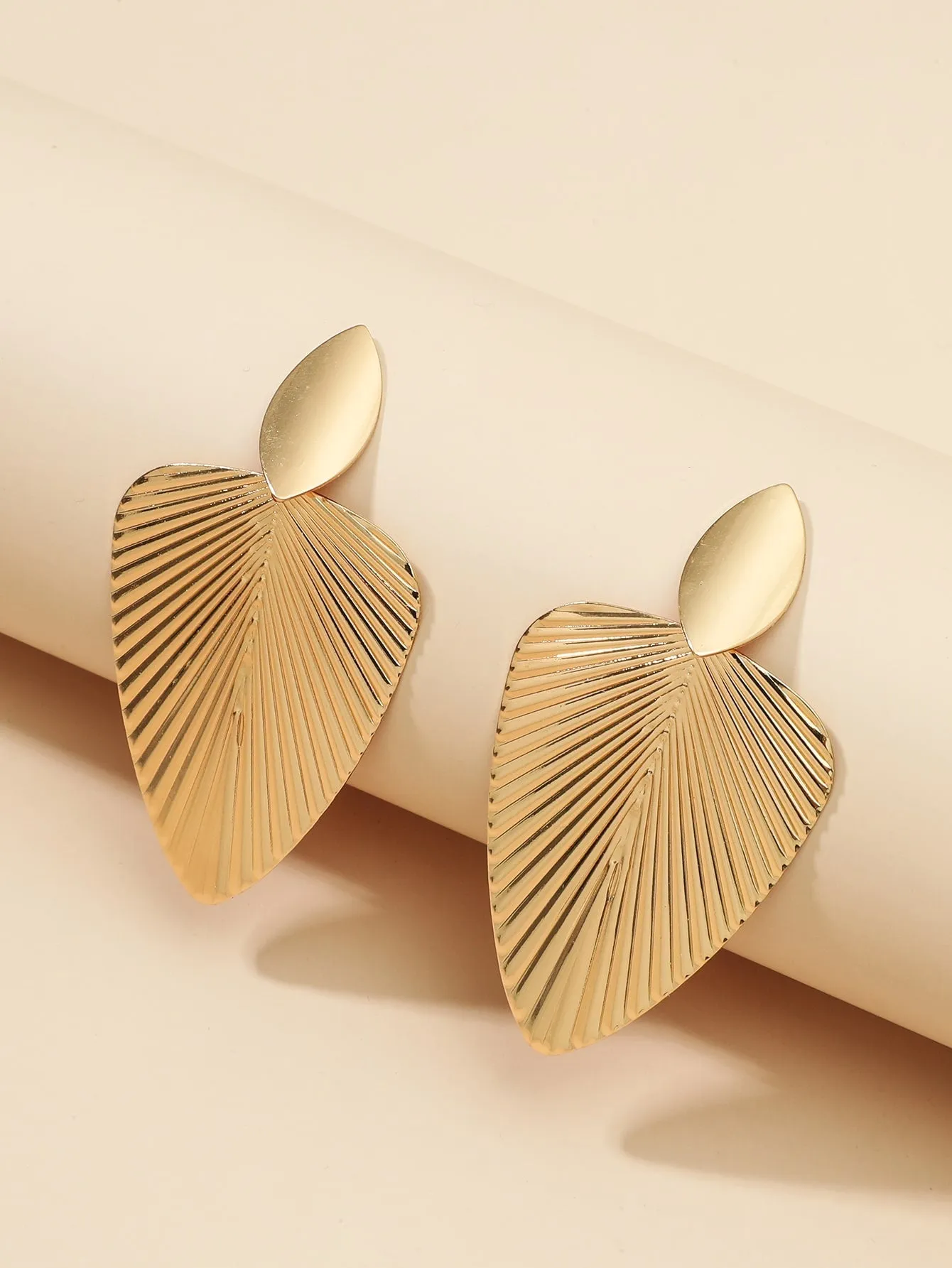 Golden Beauty Drop Earrings