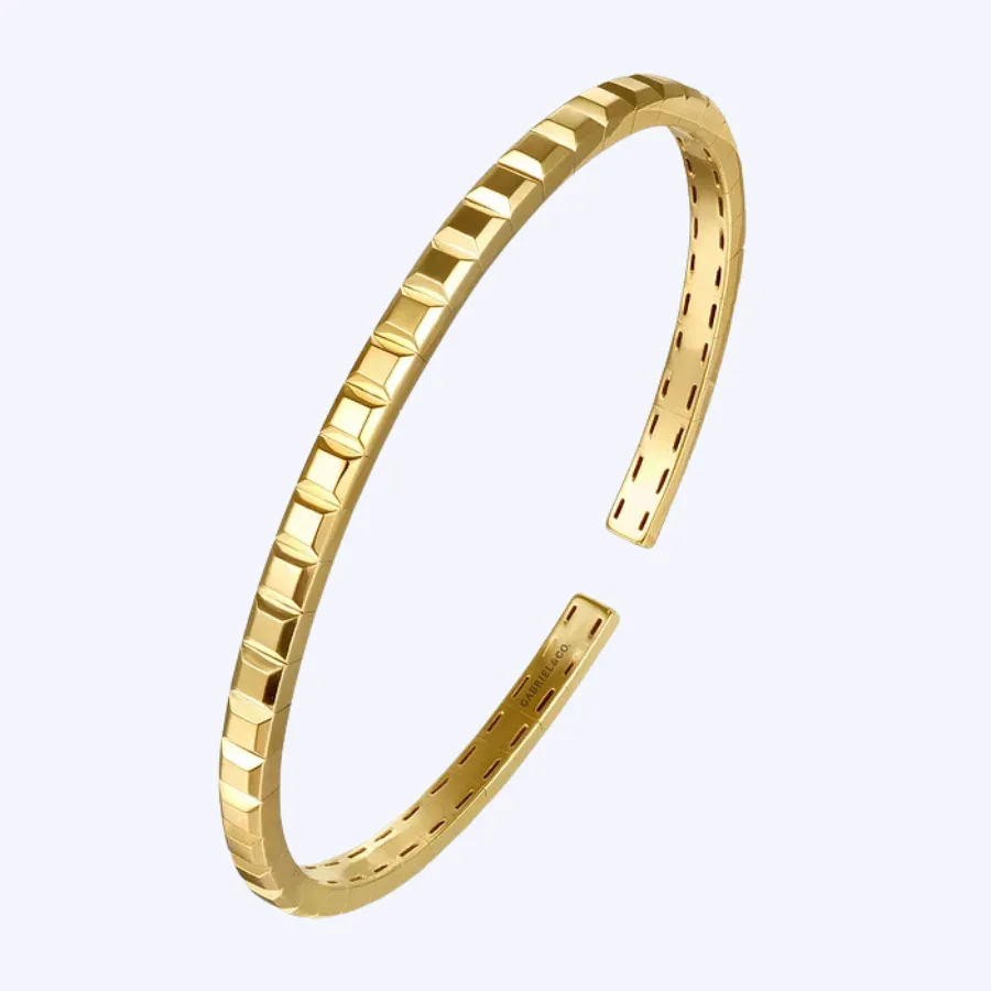 Missy Gold Spilt Bangle