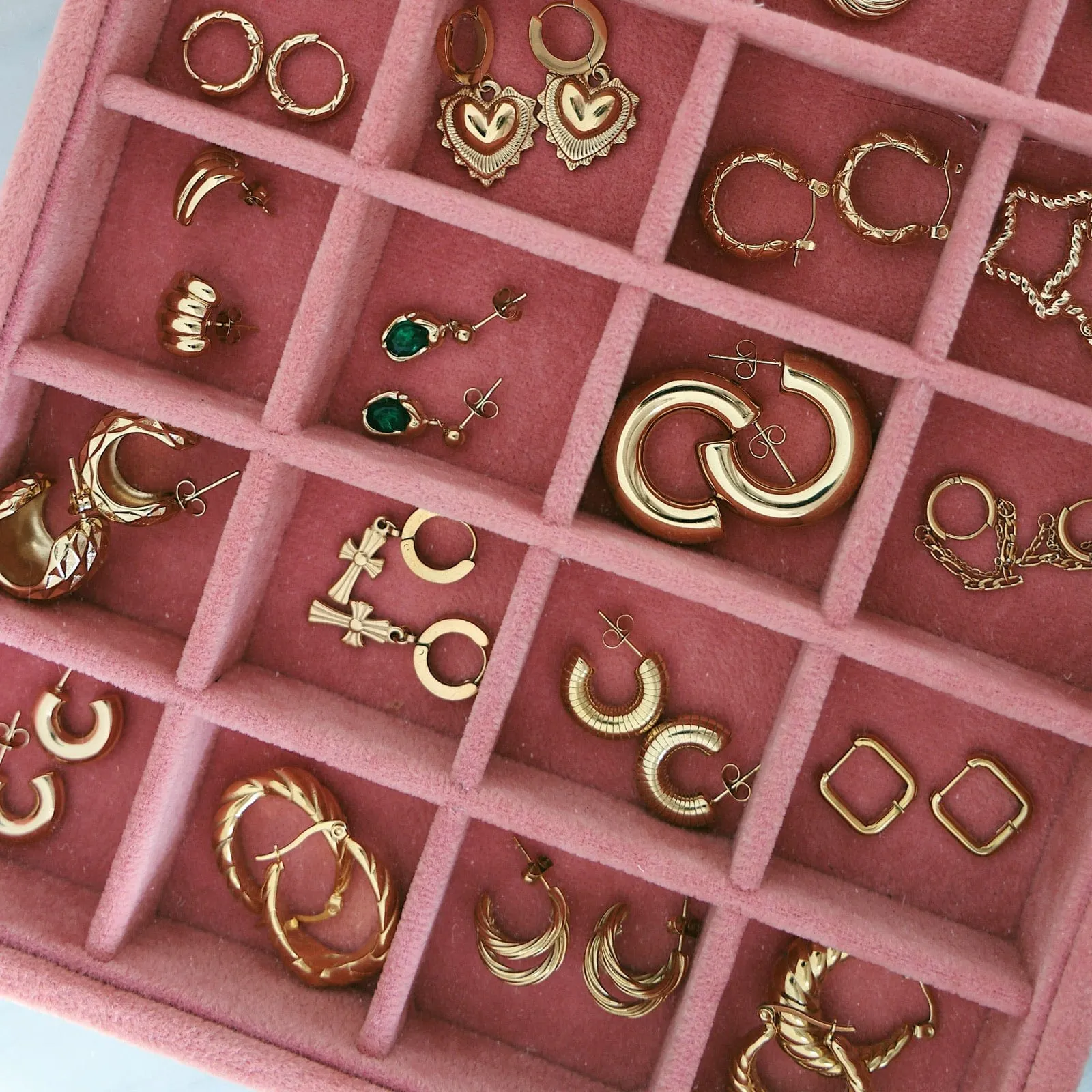 Neve Hoop Earrings