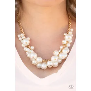 Paparazzi Glam Queen - Gold Pearl Necklace