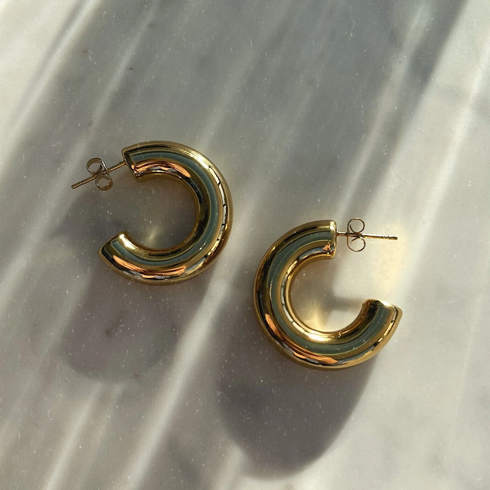 Regina Hoop Earrings