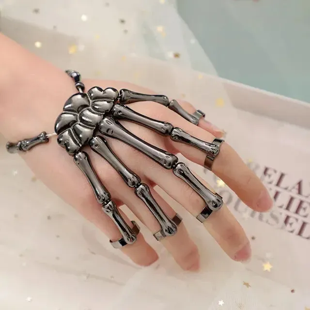 The Witch King's Adjustable Gauntlets