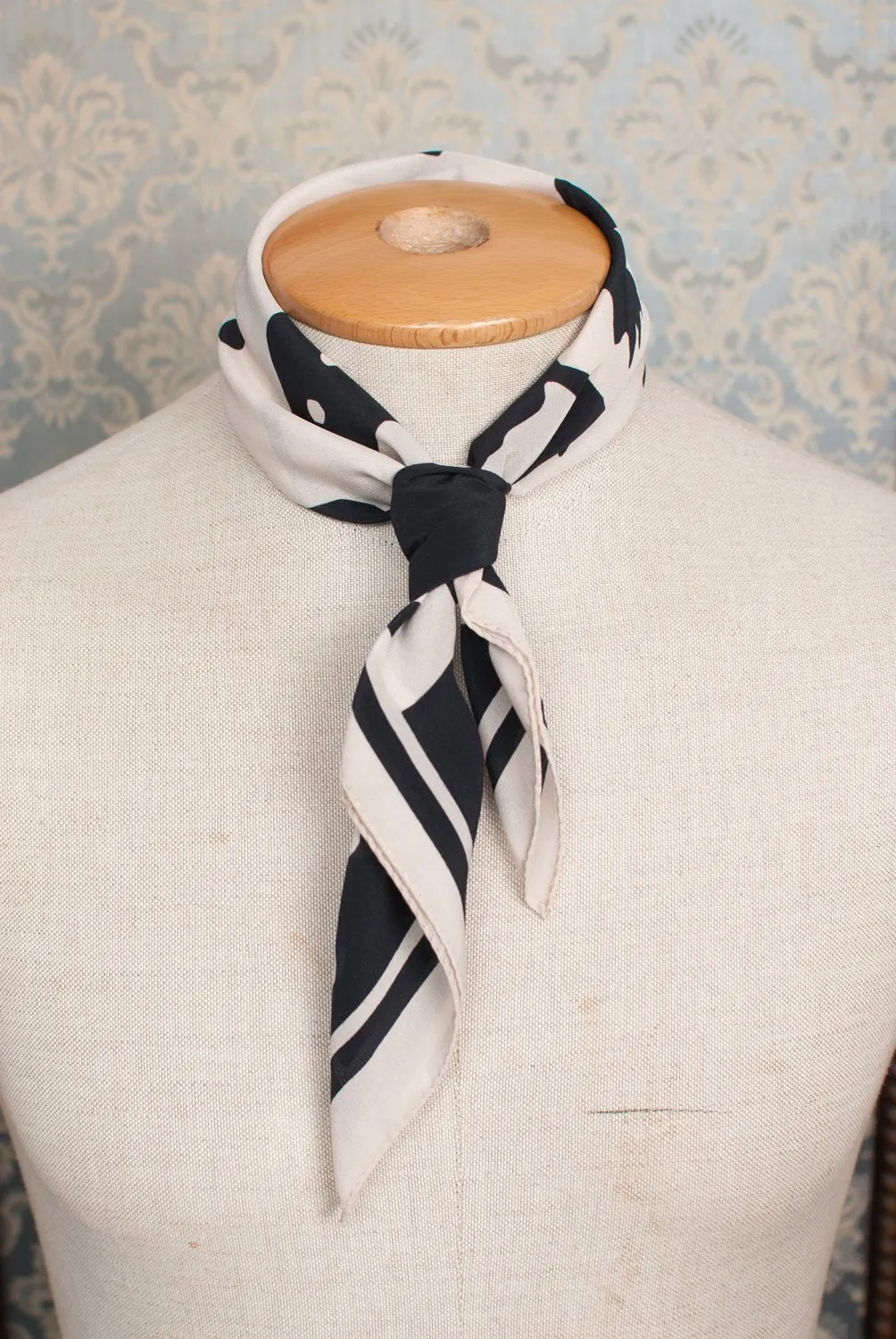 Wool Silk Bandana - Black Foulard